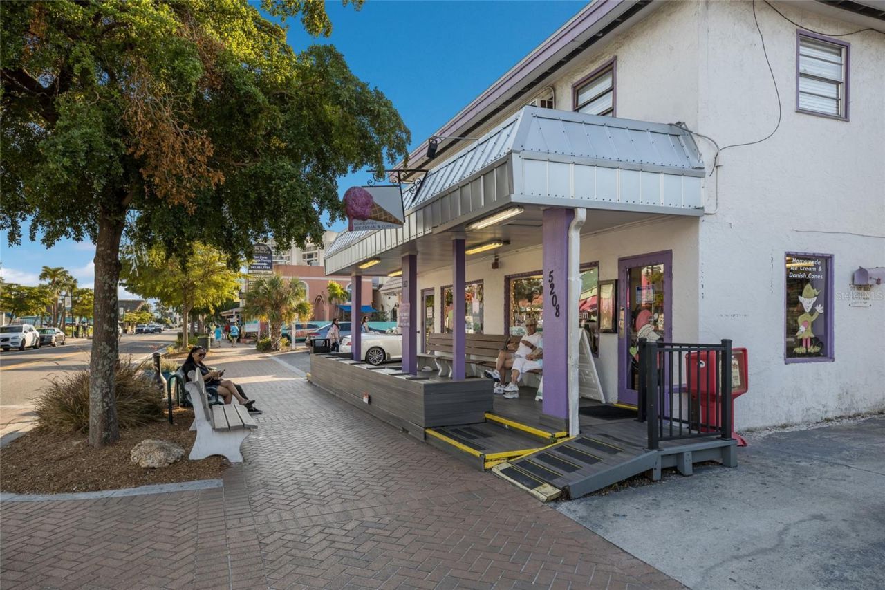 1640 Summerhouse Lane, Unit 40, Sarasota, FL 34242 Photo