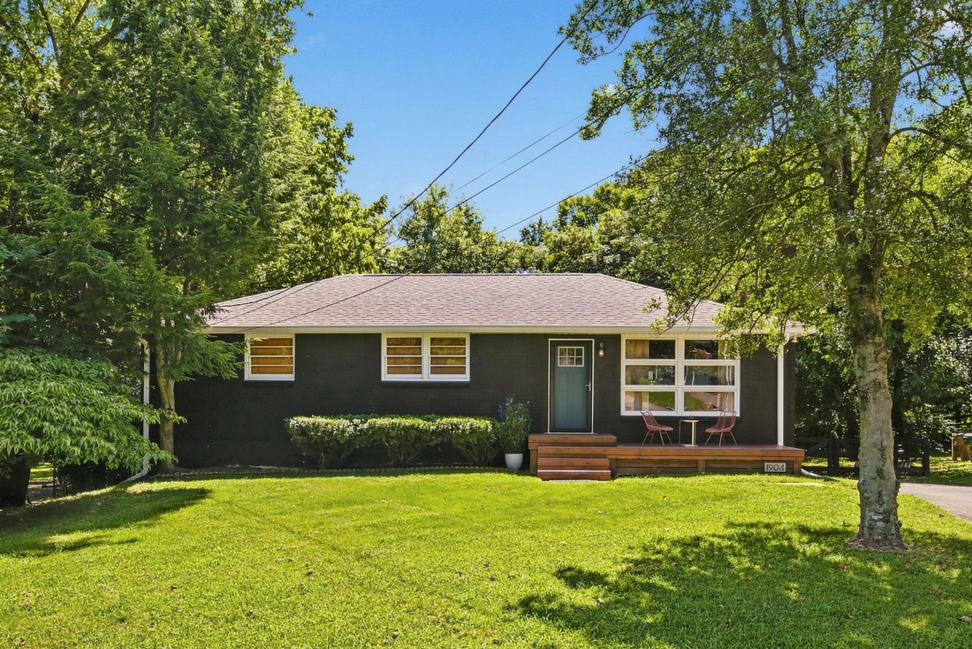 1904 Valley Park Dr, Nashville, TN 37216 Main Photo