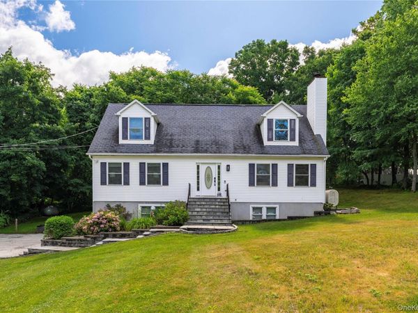 22 Elm Road , Lake Peekskill, NY 10537
