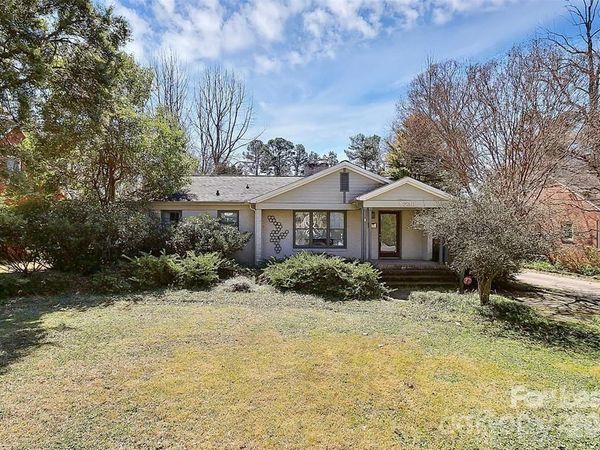 1326 Pinecrest Avenue , Charlotte, NC 28205