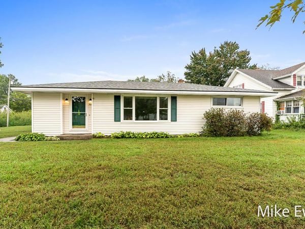 360 W 32nd Street, Holland, MI 49423