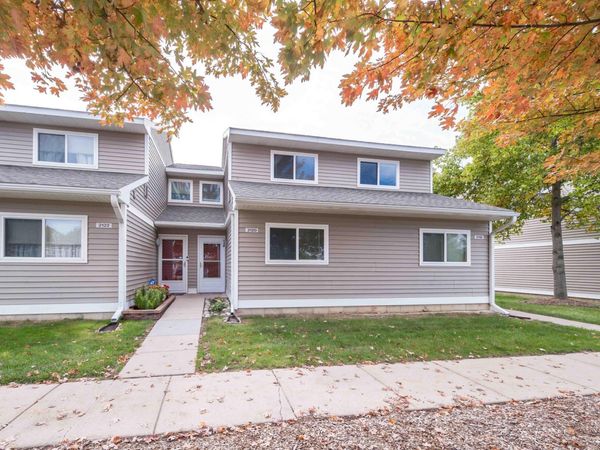 2120 Stone School Circle, Ann Arbor, MI 48108