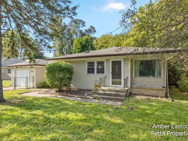 1305 Ball Avenue NE, Grand Rapids, MI 49505