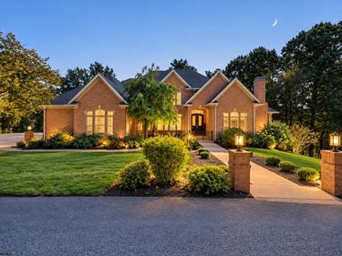 24 Woodcliff Drive, Fairmont, WV 26554
