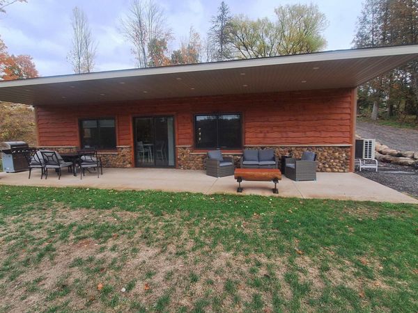 210 Grant Avenue, Crystal Falls, MI 49920