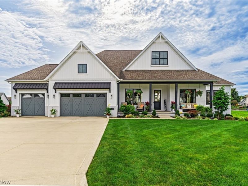 5740 Shadow Ridge Circle NW, North Canton, OH 44720 Photo 1
