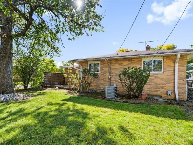 24729 Ronan Road, Bedford Heights, OH 44146 Photo 29