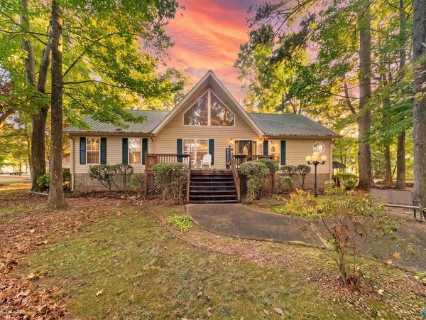 90 Pine Harbor Lane, Gadsden, AL 35903