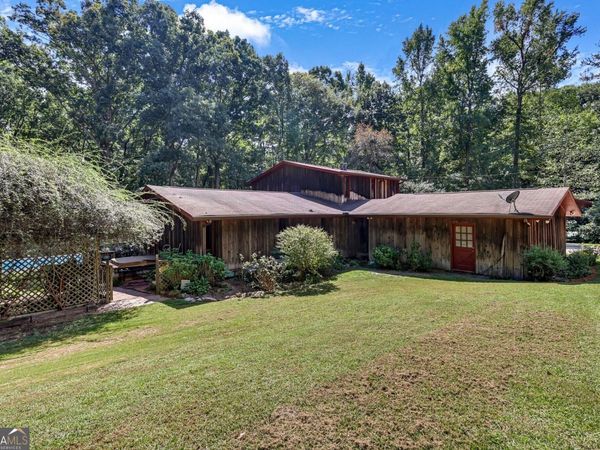 2597 Valleydale Drive NE, Conyers, GA 30012
