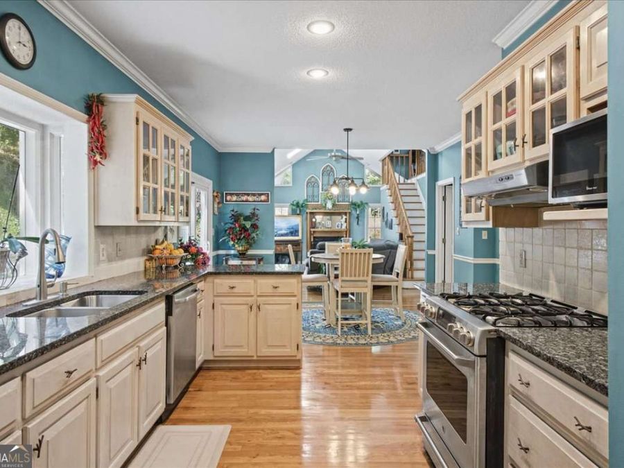 Property Image 11