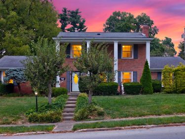 1009 Castleton Way, Lexington, KY 40517