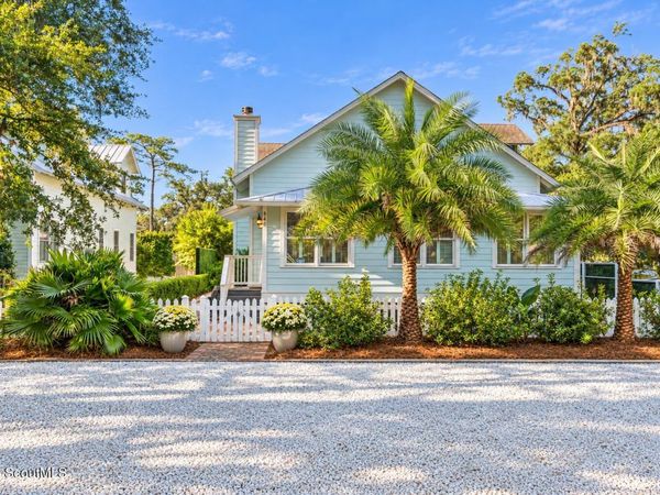 540 Magnolia Avenue , St. Simons Island, GA 31522