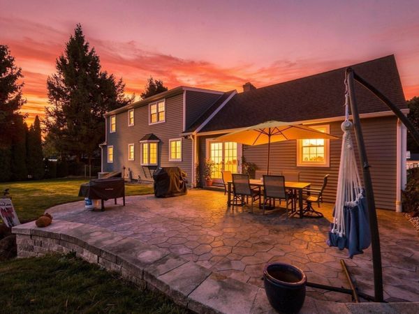 53 Glenwood Dr, Westfield, MA 01085