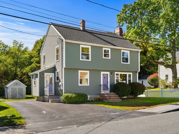 6 Farley Ave, Ipswich, MA 01938