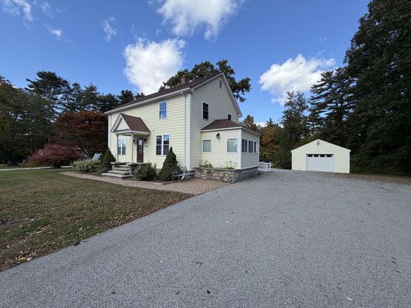 214 Charlton Rd, Sturbridge, MA 01566