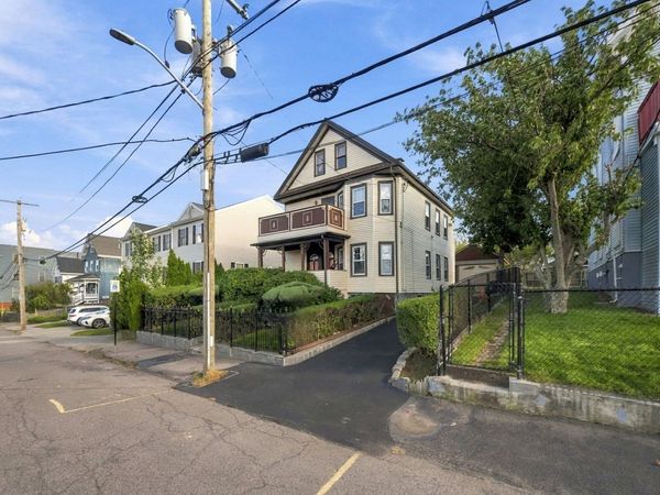 24-26 Walnut St, Quincy, MA 02171