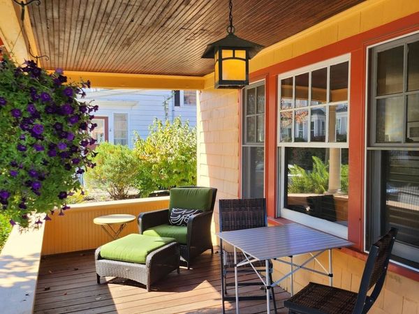 16 Arlington St, Newburyport, MA 01950