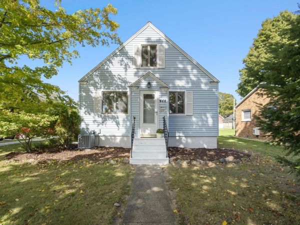444 Thirteenth Street W, Traverse City, MI 49684
