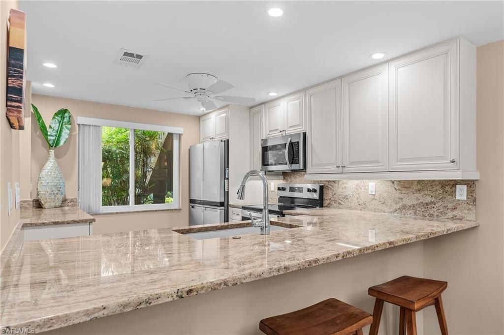 160 Palm Dr, Unit 5, Naples, FL 34112 Photo