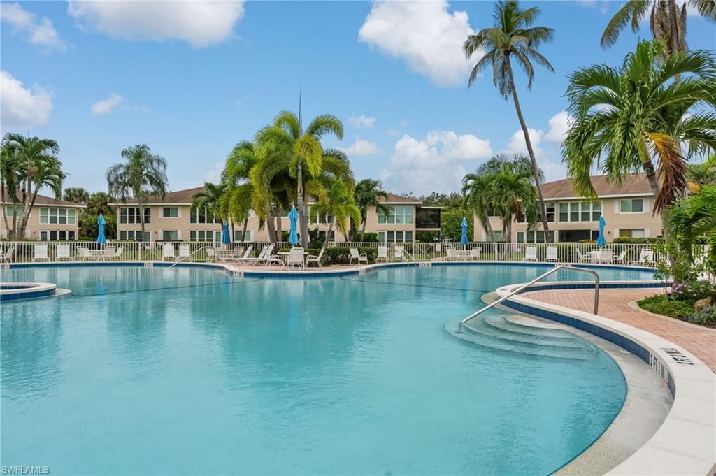 160 Palm Dr, Unit 5, Naples, FL 34112 Photo