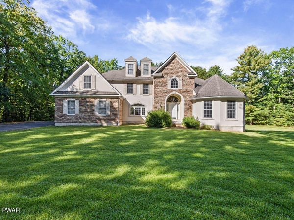 371 Joanne Court , Bartonsville, PA 18321