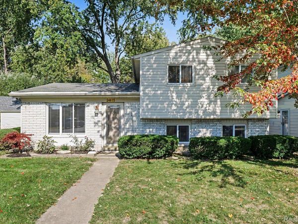 24615 Orchid Street, Harrison Township, Mi 48045