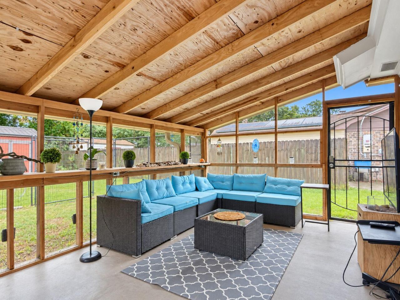 8176 Long Shadow Lane Photo 24