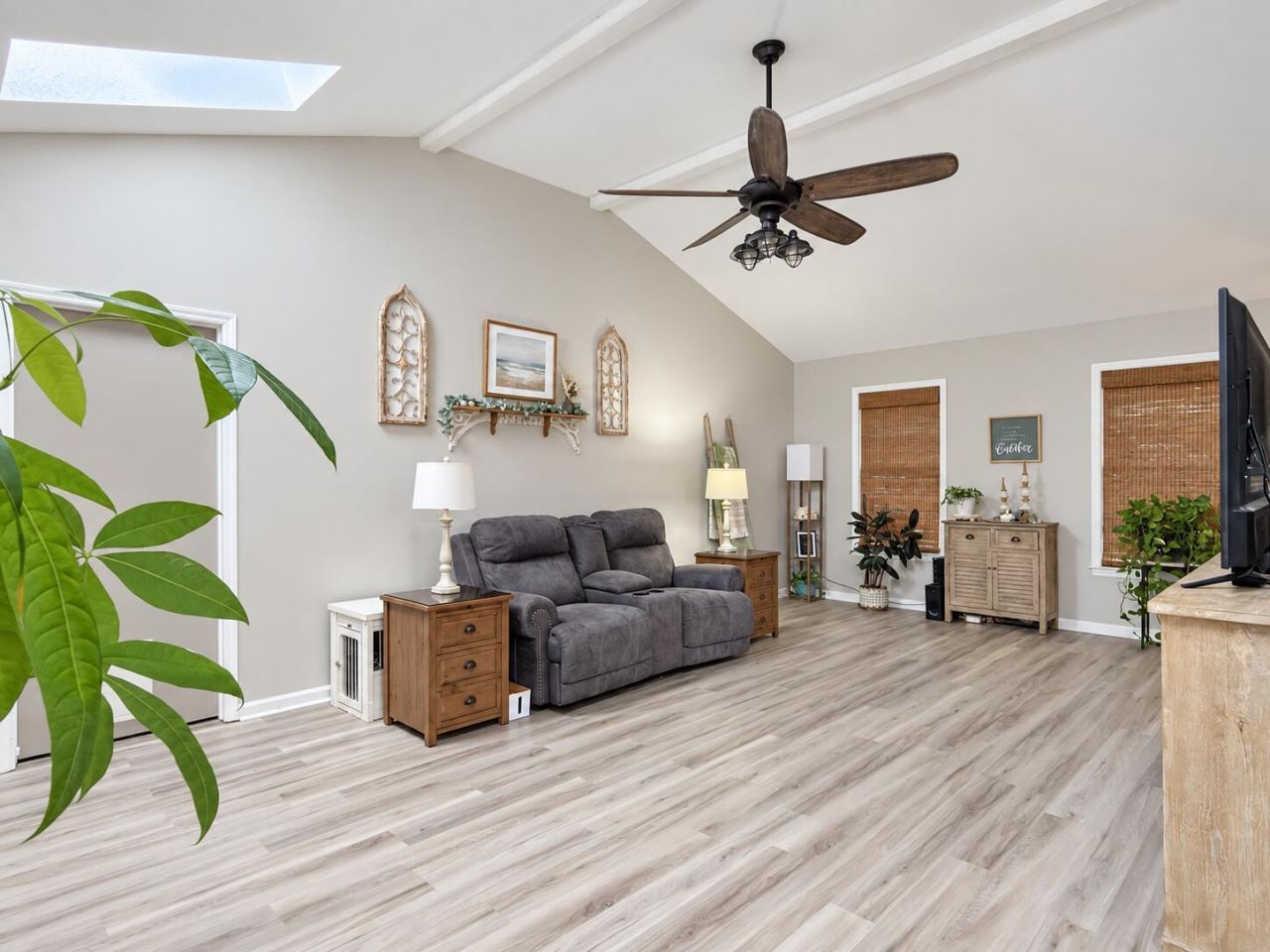 8176 Long Shadow Lane Photo 6