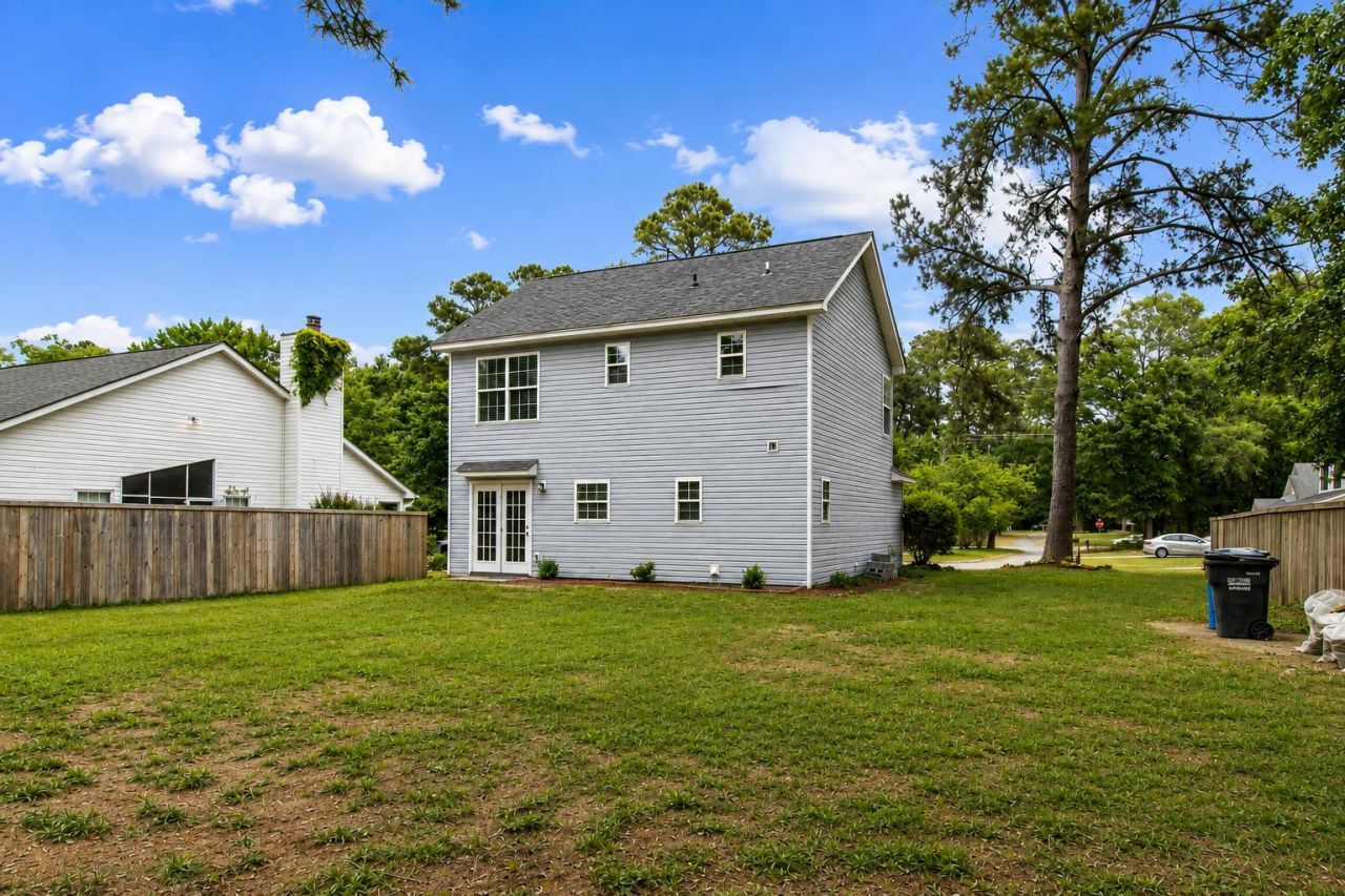 246 Corsair Street Photo 31