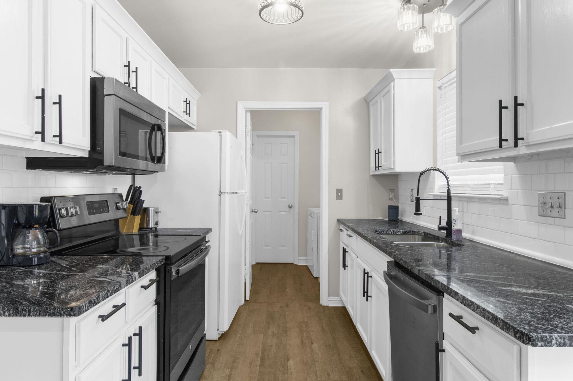 246 Corsair Street Photo 6
