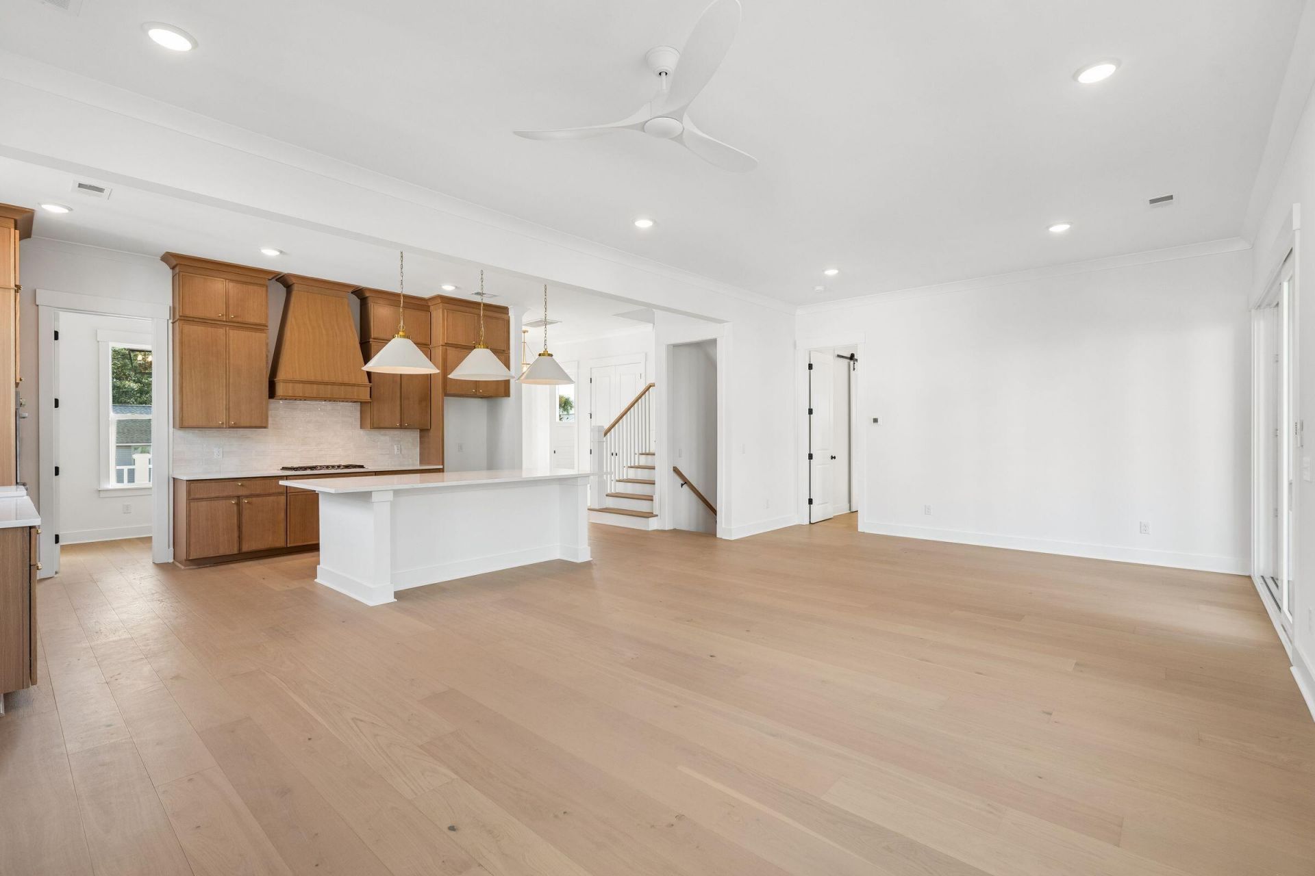 3 24th Avenue Photo 35