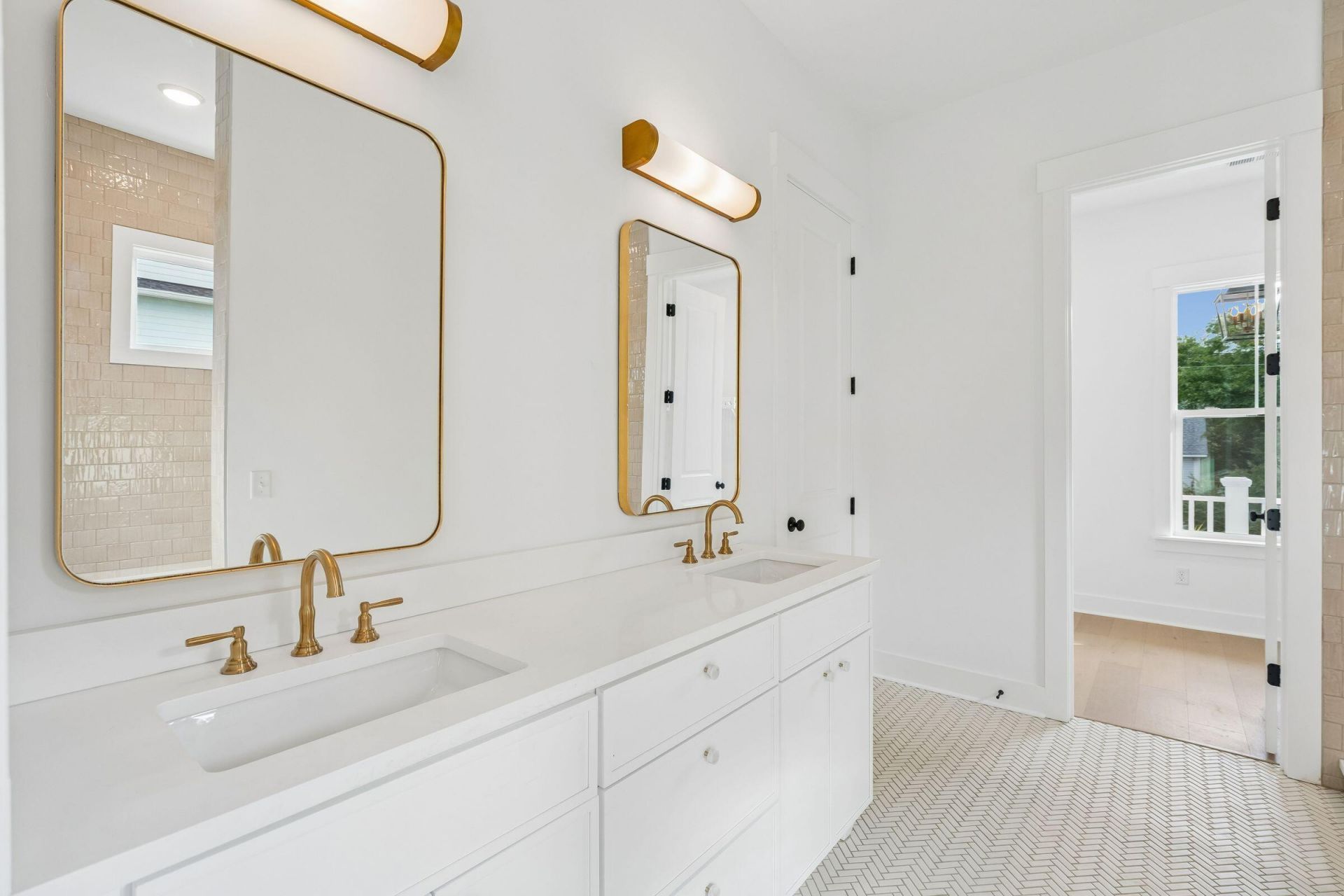 3 24th Avenue Photo 41