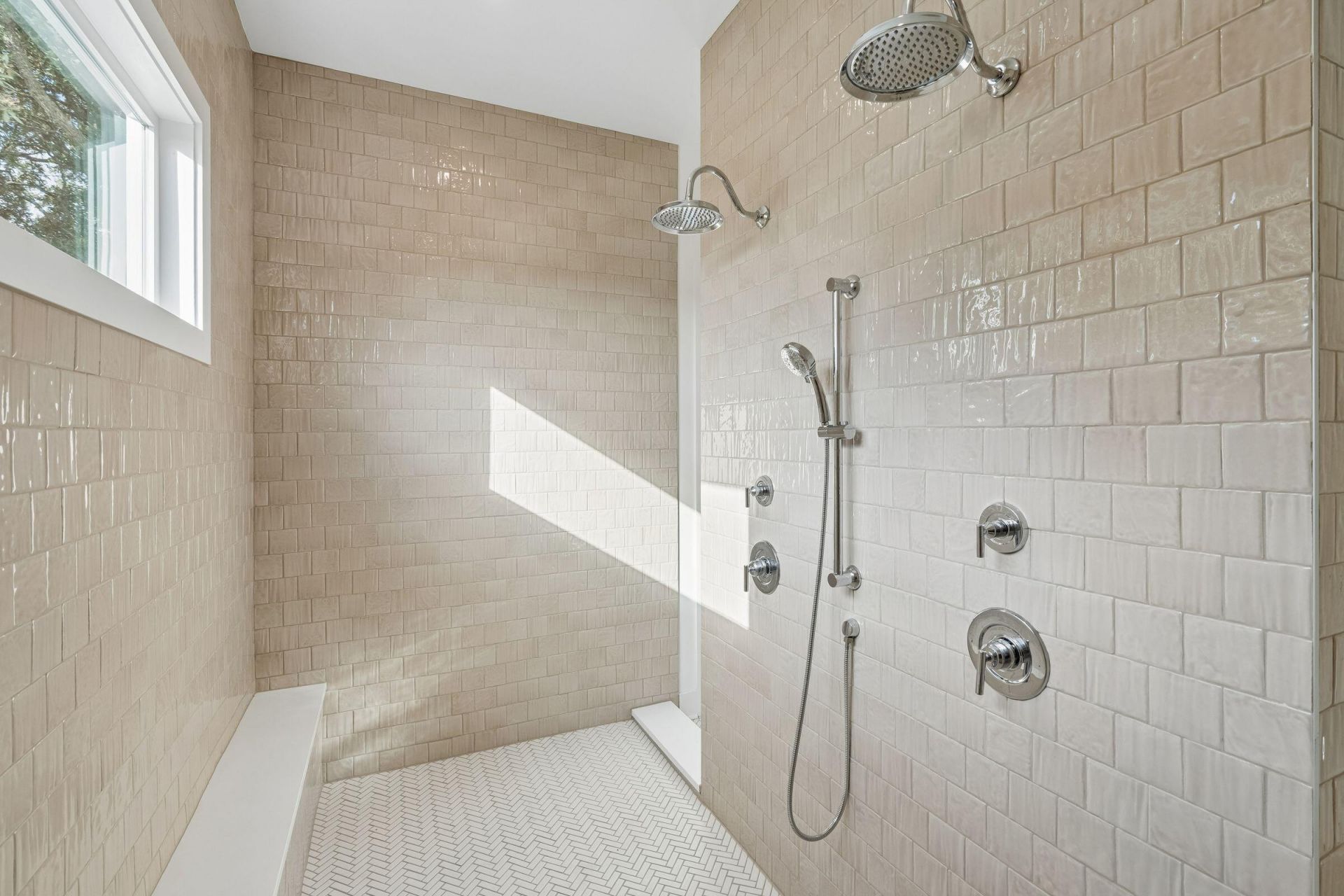 3 24th Avenue Photo 45