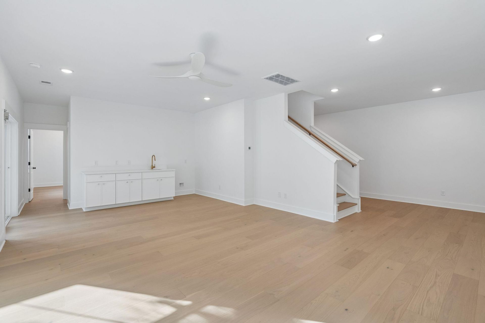 3 24th Avenue Photo 66