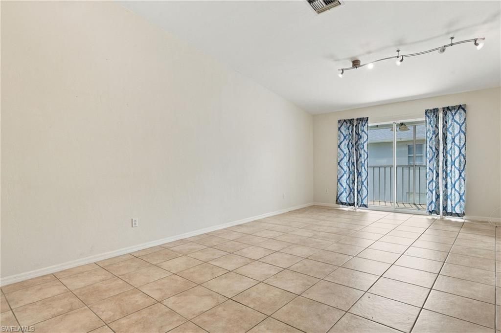 14471 Lakewood Trace Ct, Unit 202, Fort Myers, FL 33919 Photo