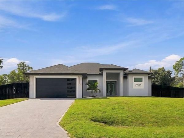 2606 E 3rd ST , LEHIGH ACRES, FL 33936