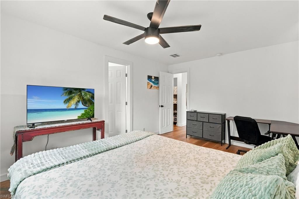 11821 Isle Of Palms Dr , Fort Myers Beach, FL 33931 Photo