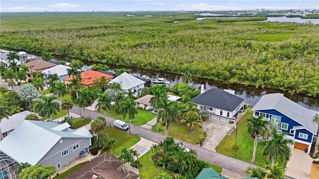 11821 Isle Of Palms Dr , Fort Myers Beach, FL 33931 Photo