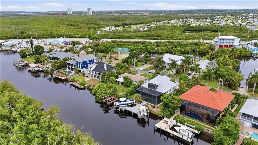 11821 Isle Of Palms Dr , Fort Myers Beach, FL 33931 Photo