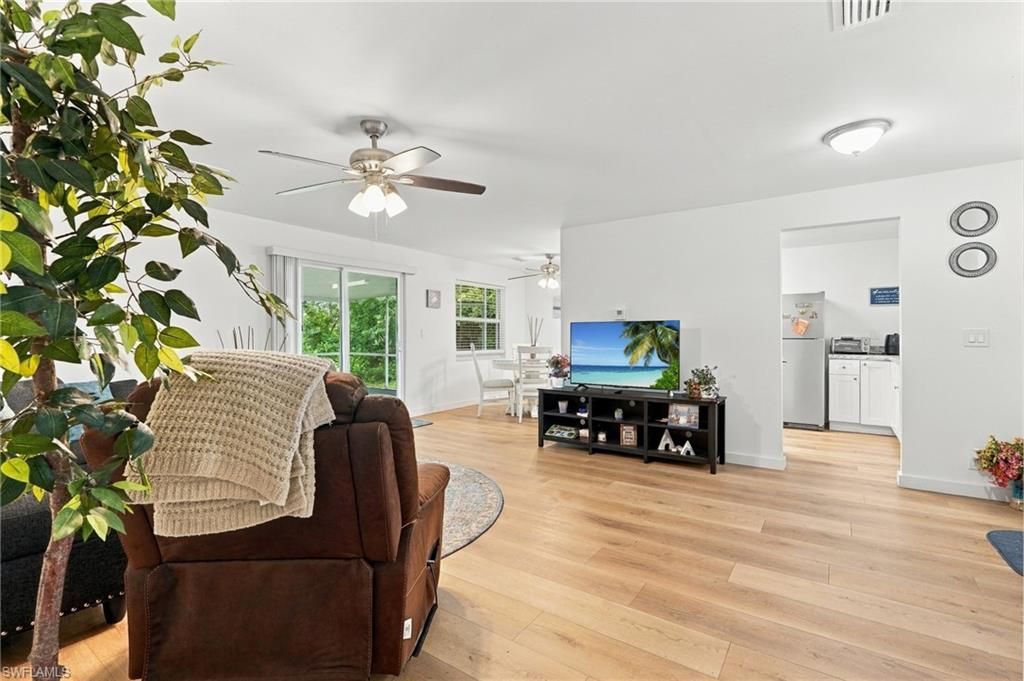 11821 Isle Of Palms Dr , Fort Myers Beach, FL 33931 Photo