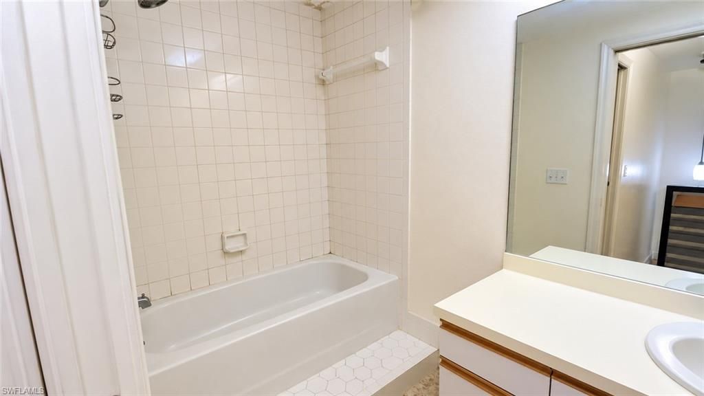 6899 Pentland Way, Unit 114, Fort Myers, FL 33966 Photo