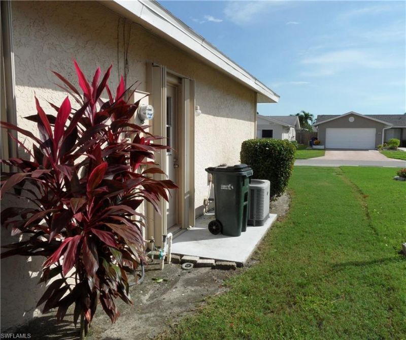 9860 Owlclover St , Fort Myers, FL 33919 Photo