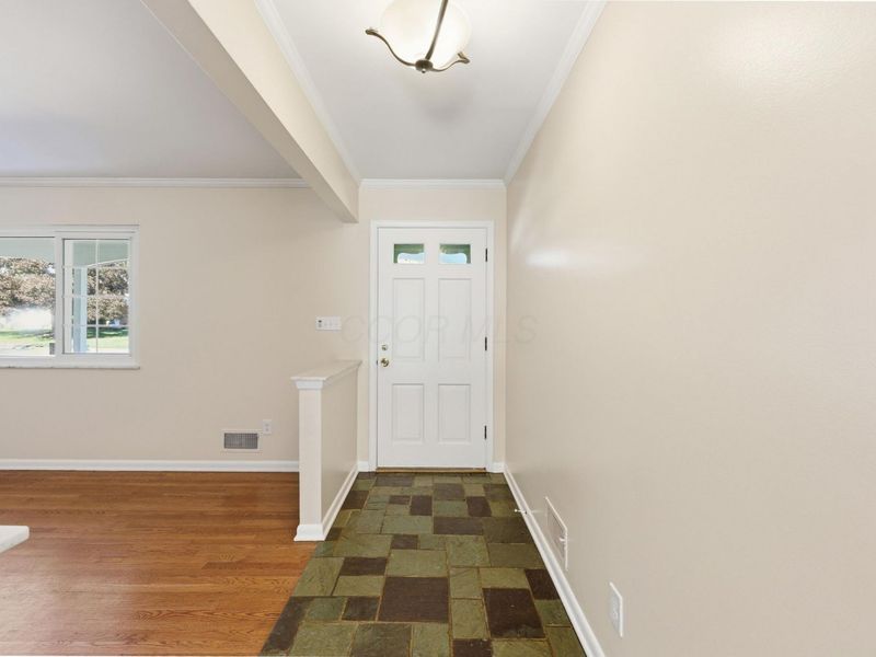 1015 Woodmere Road, Columbus, OH 43220 Photo 5