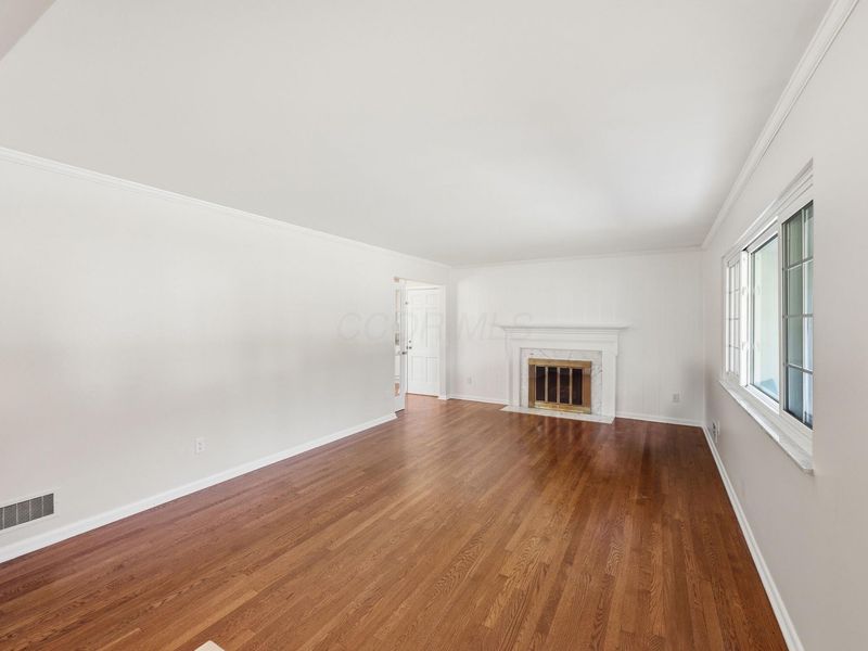 1015 Woodmere Road, Columbus, OH 43220 Photo 8