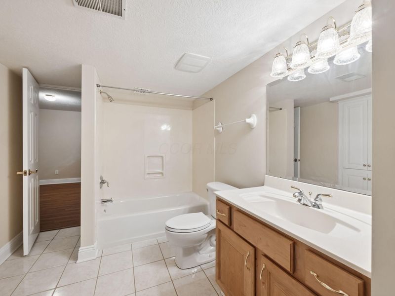 8242 Harvest Wind Drive, Westerville, OH 43082 Photo 56