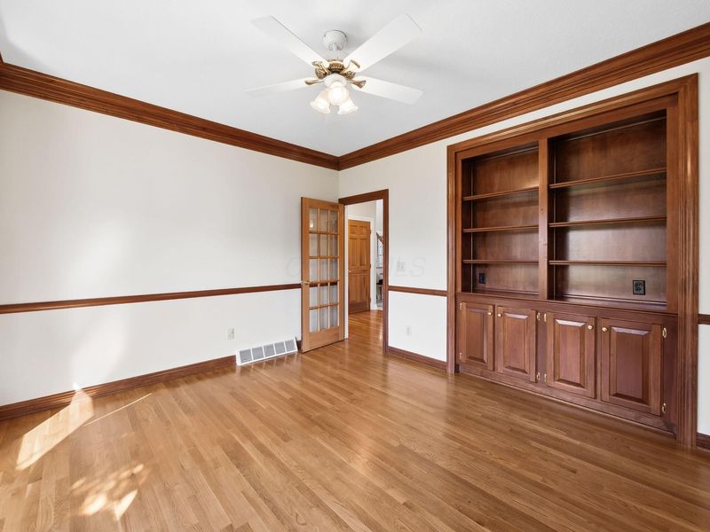 8242 Harvest Wind Drive, Westerville, OH 43082 Photo 8