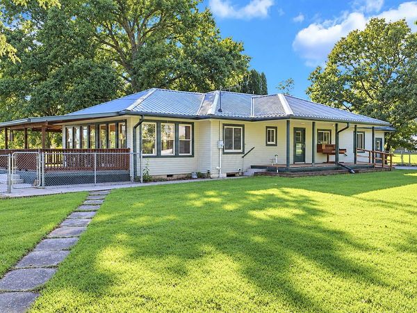 35251 Smith Chapel Road , Logan, OH 43138