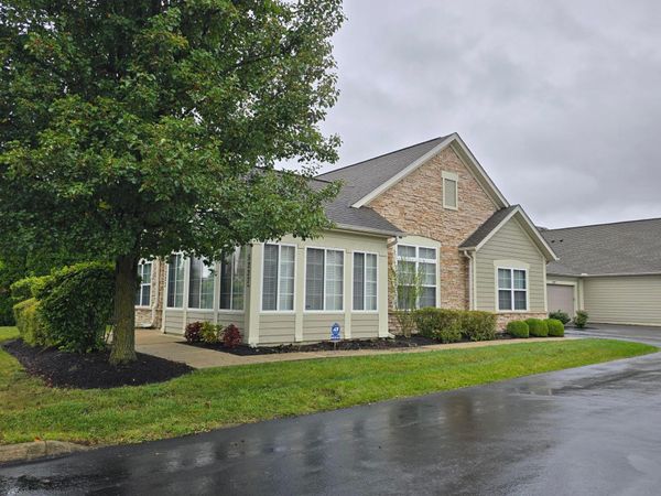 5223 Hayden Woods Lane , Unit 17, Hilliard, OH 43026