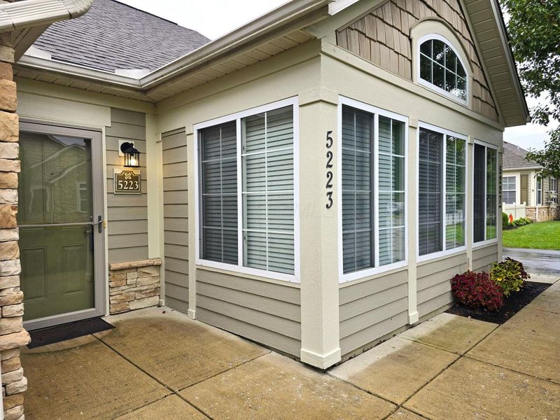 5223 Hayden Woods Lane, Hilliard, OH 43026 Photo 2
