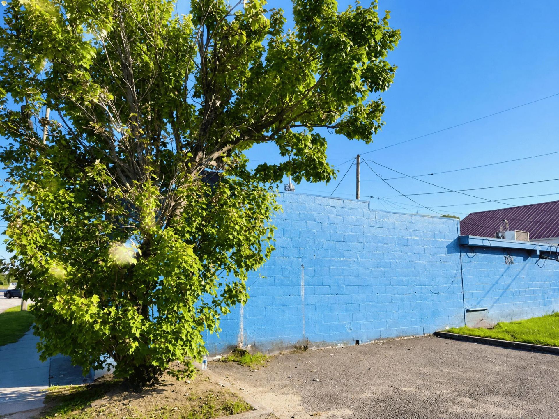 1902 Reynolds Avenue  Photo 4